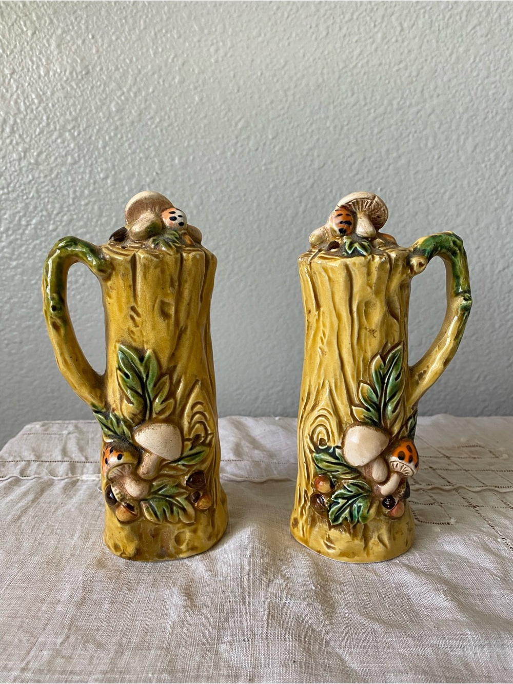 Vintage Lefton Woodland Tree Stump Salt & Pepper Shakers